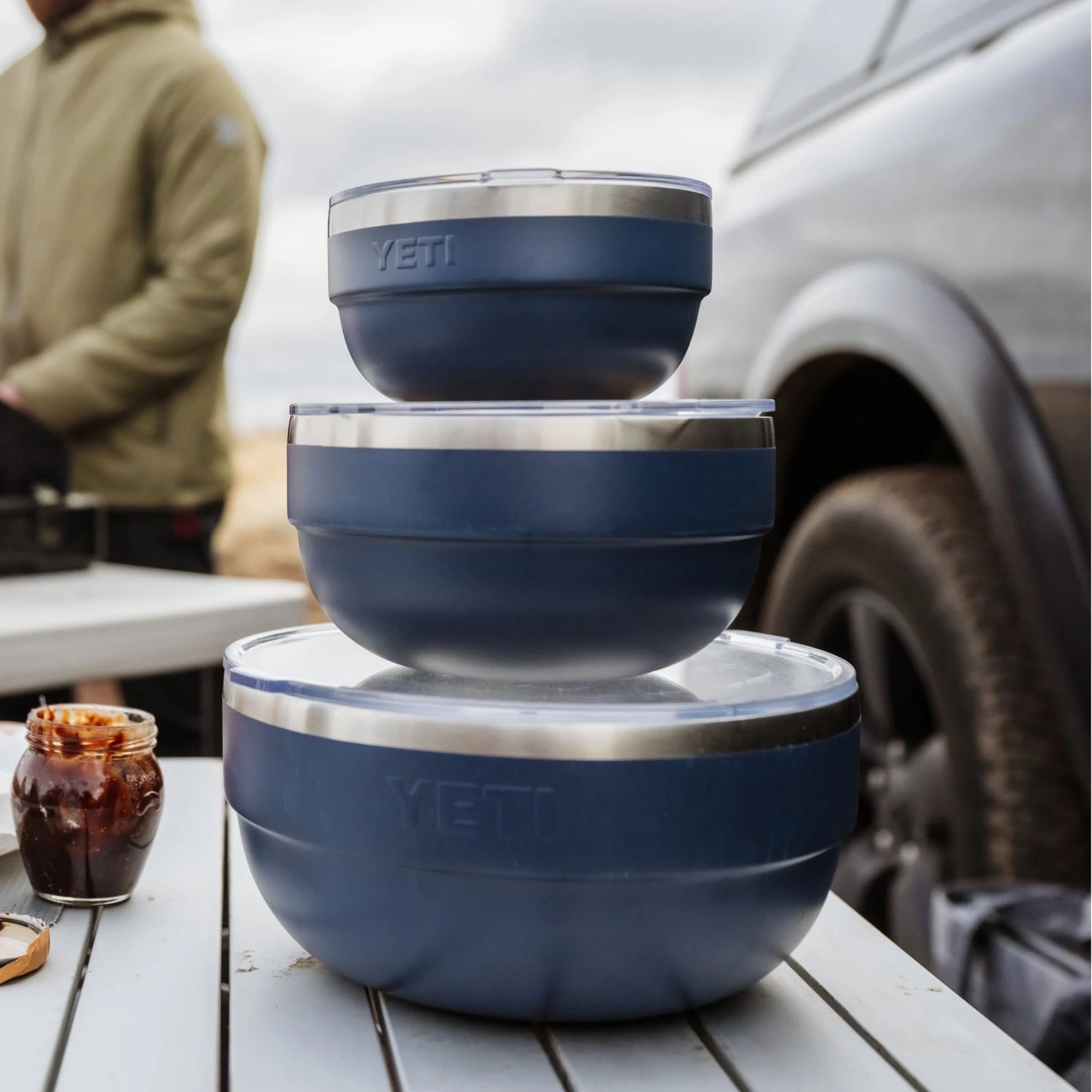 2 QT Insulated Bowl - US 8769