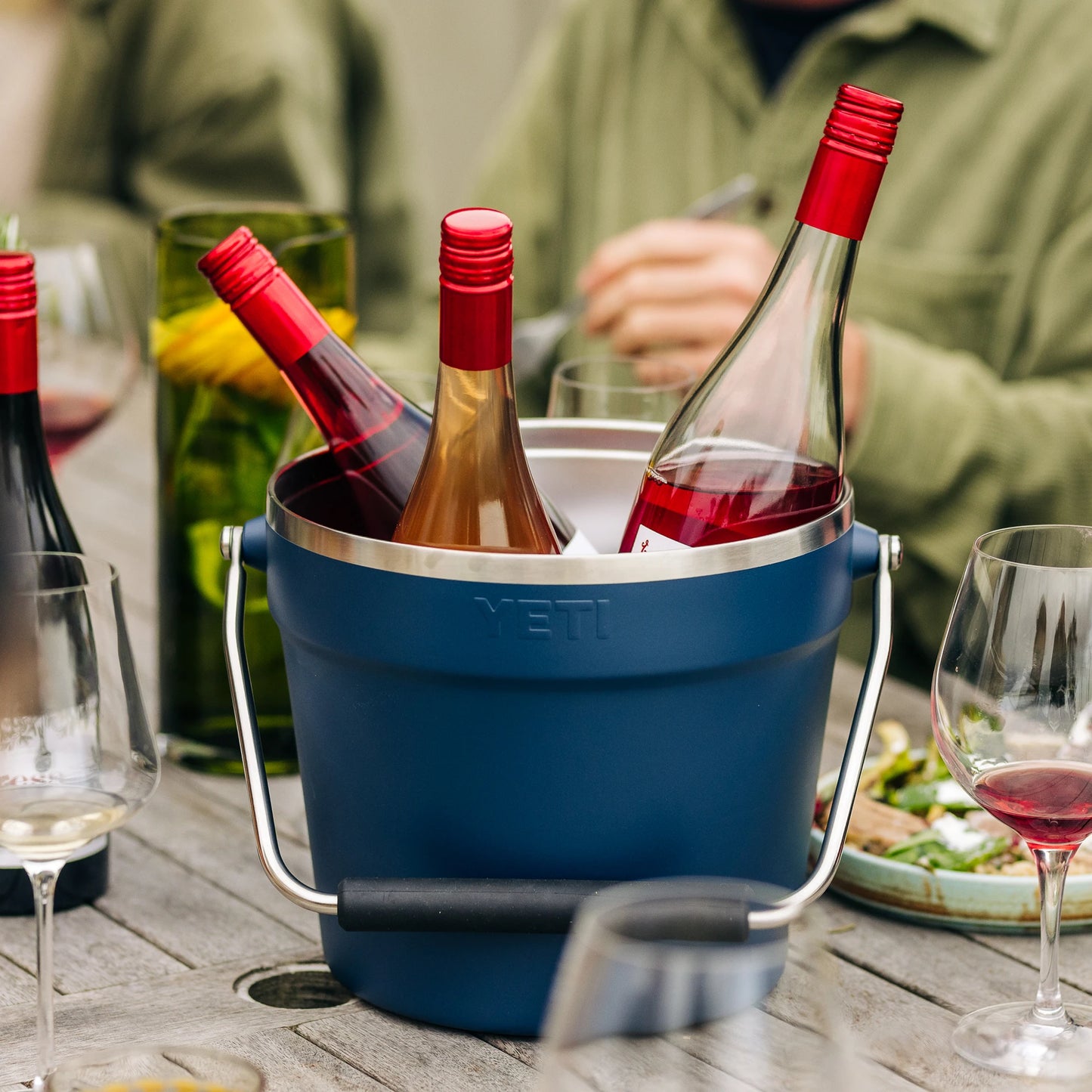 Beverage Bucket - US 3484