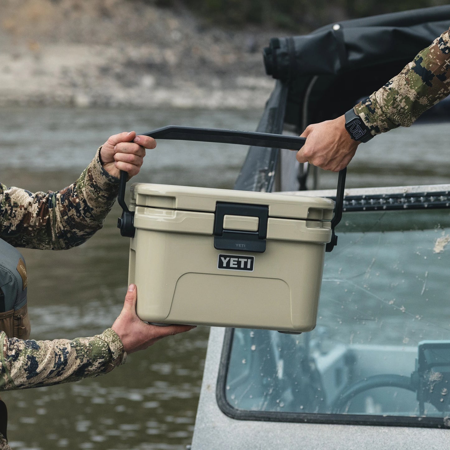 8 Hard Cooler - US 7646