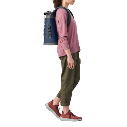 M12 Backpack Soft Cooler - US 4696